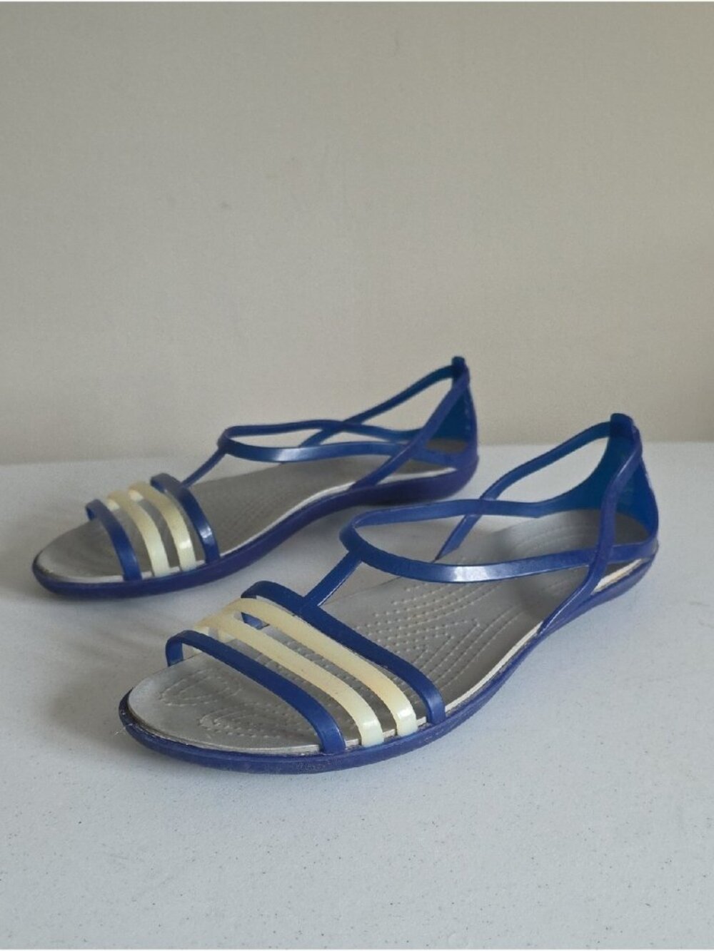 CROCS | Isabella strappy sandals blue white translucent straps sz 8